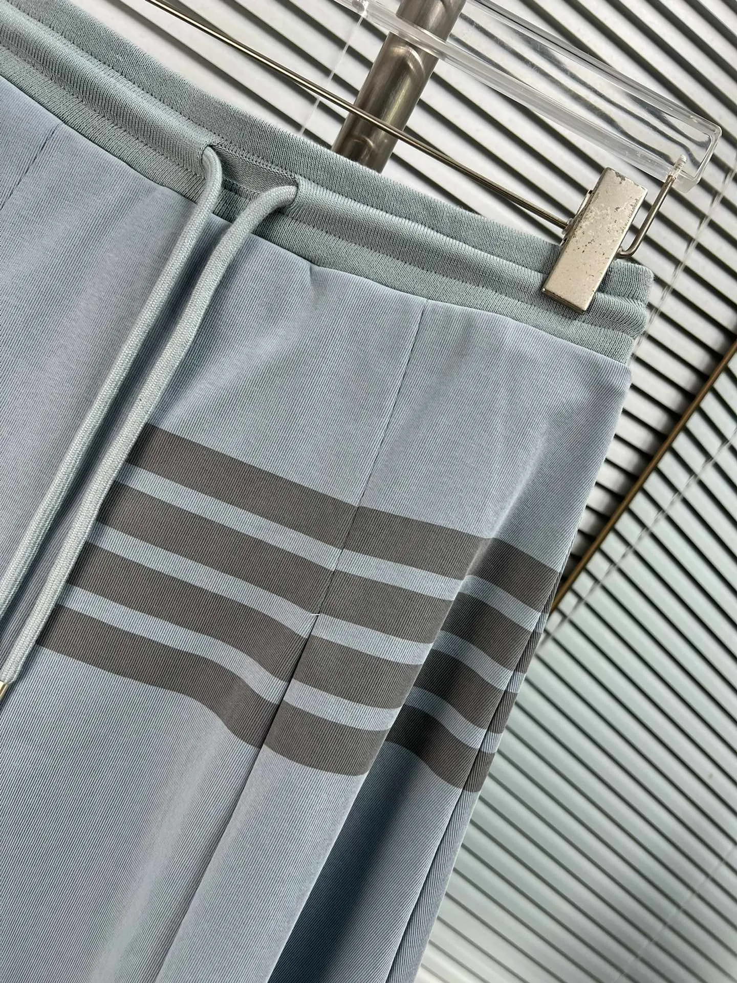 THOM BROWNE 📍𝐂𝐨𝐥𝐨𝐮𝐫 : 📍𝐒𝐢𝐳𝐞Size：0.1.2（S.M.L） 📍𝐃𝐞𝐭𝐚𝐢𝐥 ： ， ， + get ， ， ， ， JEJUE 、 ， ， ， Breathable~ ， ， ~ !🛒🛒